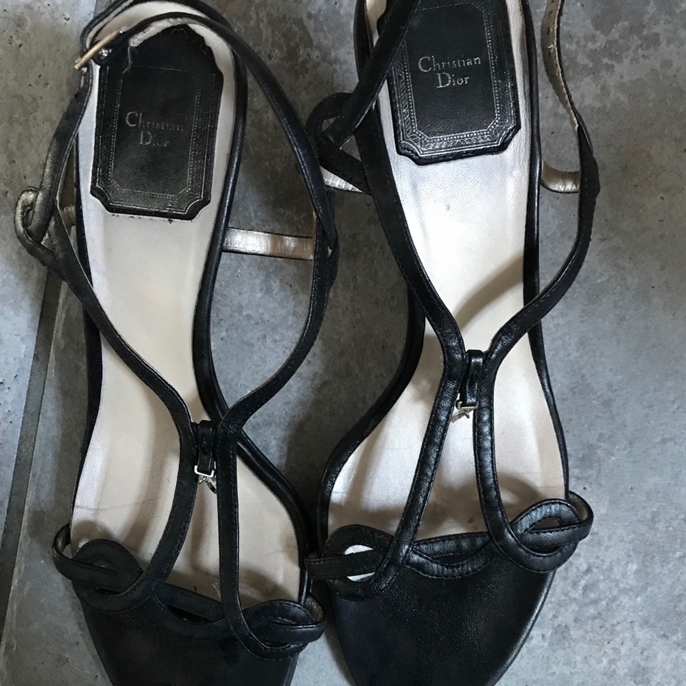 🌟Christian Dior dainty leather heels